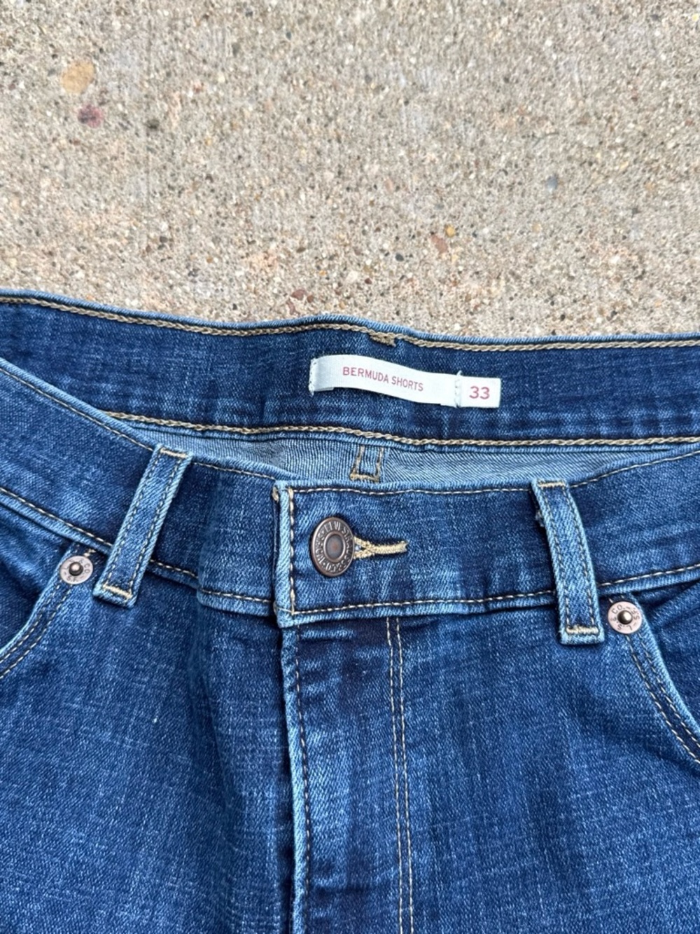 Levi’s Dark Wash Denim Bermuda Shorts - Picture 2 of 3